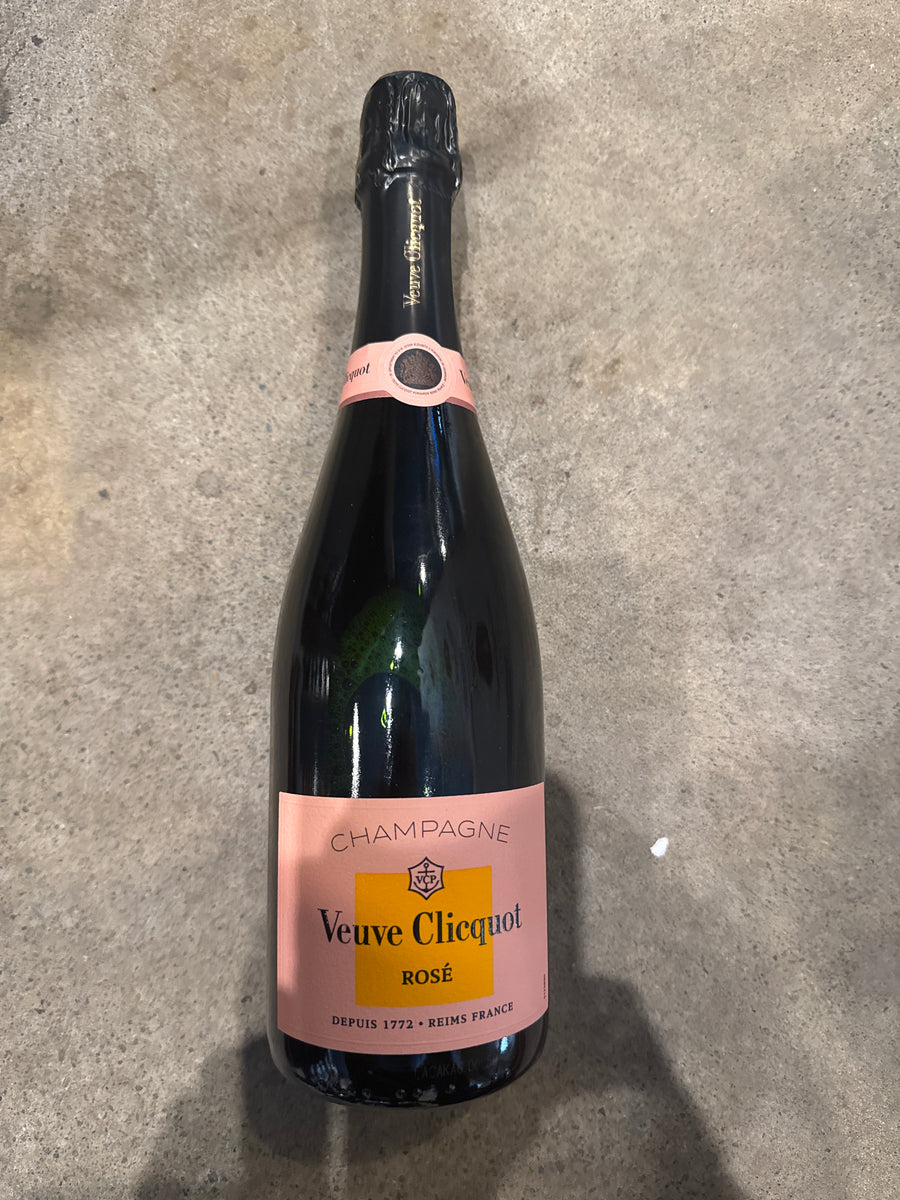 Veuve Clicquot Rose Champagne